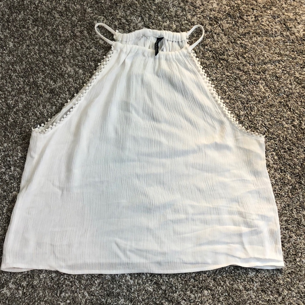 ✨white cropped halter tank top✨